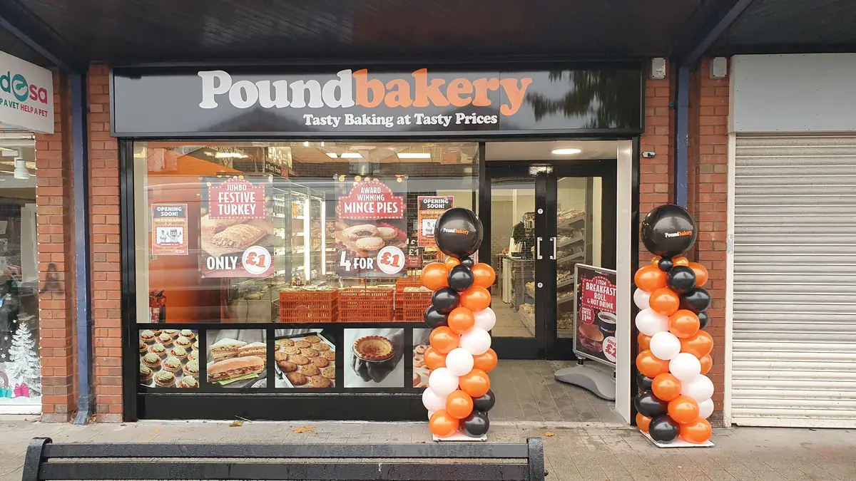 Poundbakery – bakery in Farnworth town centre